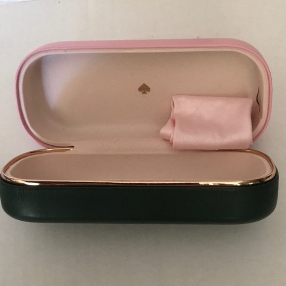 Kate Spade hard glass case with cleaning cloth - Picture 3 of 7
